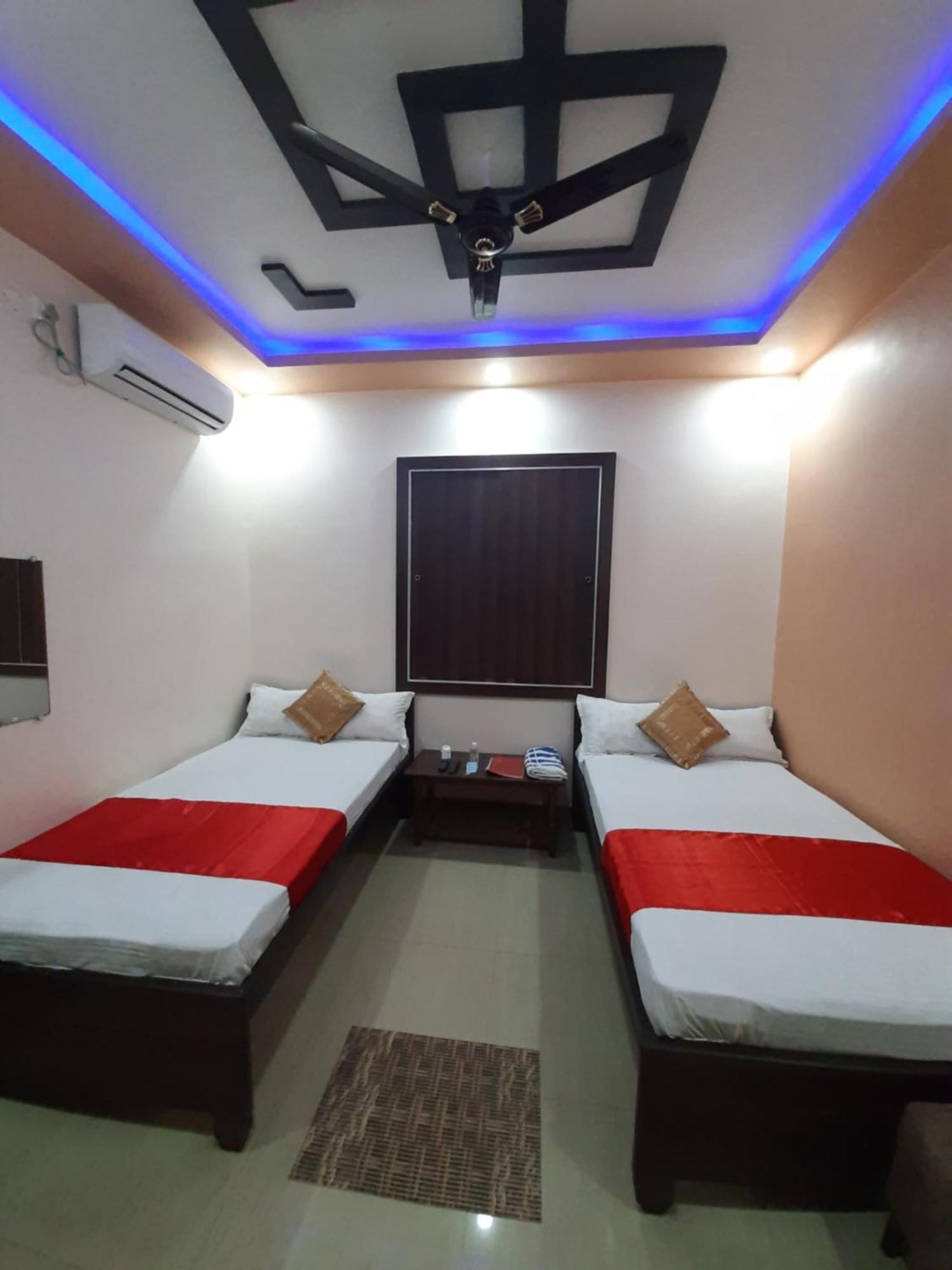 Hotel Shakuntla Palace - 400 Meters Away From Vishnu Pad Temple 7 Mins Walk Gaya Luaran gambar