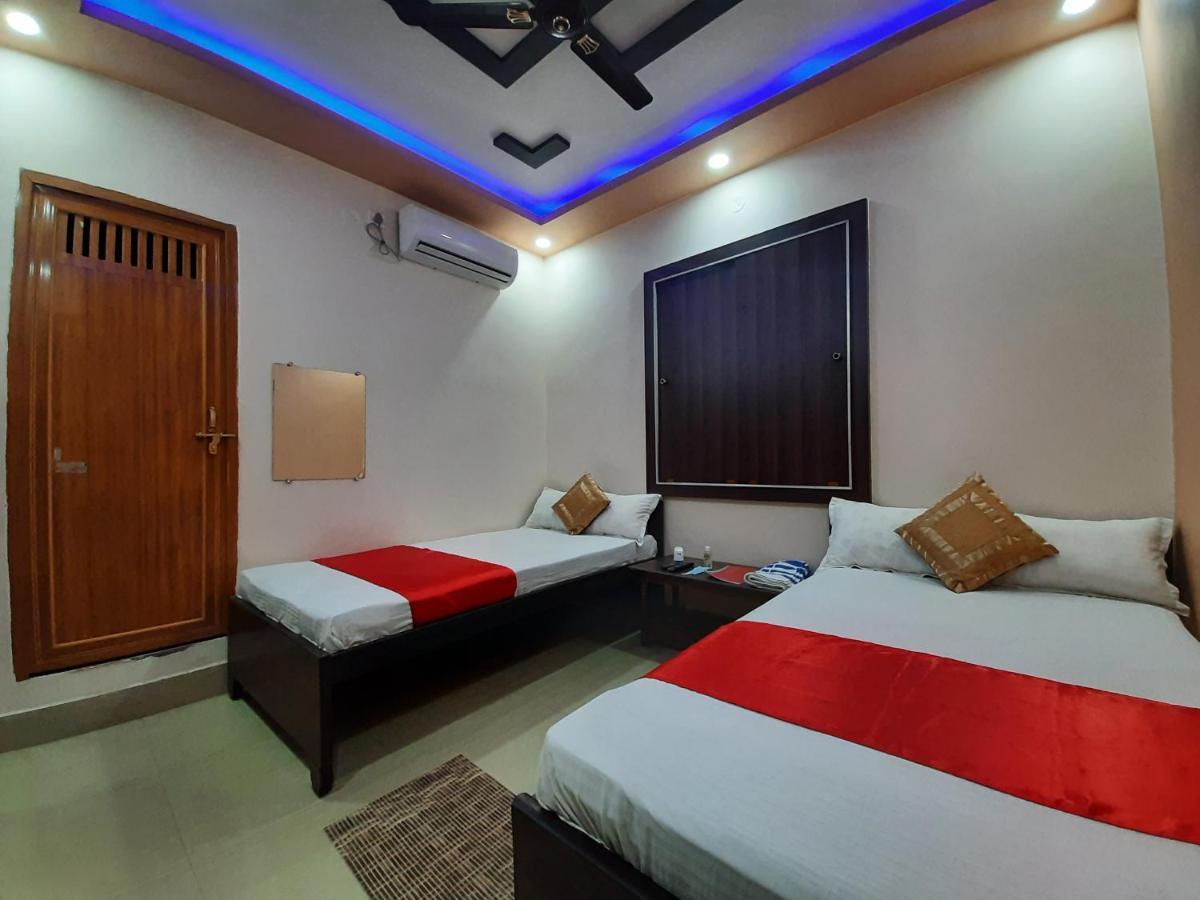 Hotel Shakuntla Palace - 400 Meters Away From Vishnu Pad Temple 7 Mins Walk Gaya Luaran gambar