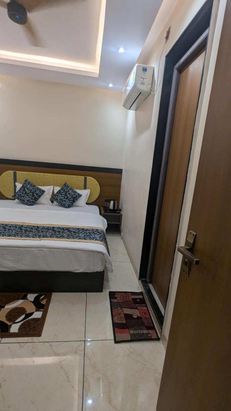 Hotel Shakuntla Palace - 400 Meters Away From Vishnu Pad Temple 7 Mins Walk Gaya Luaran gambar