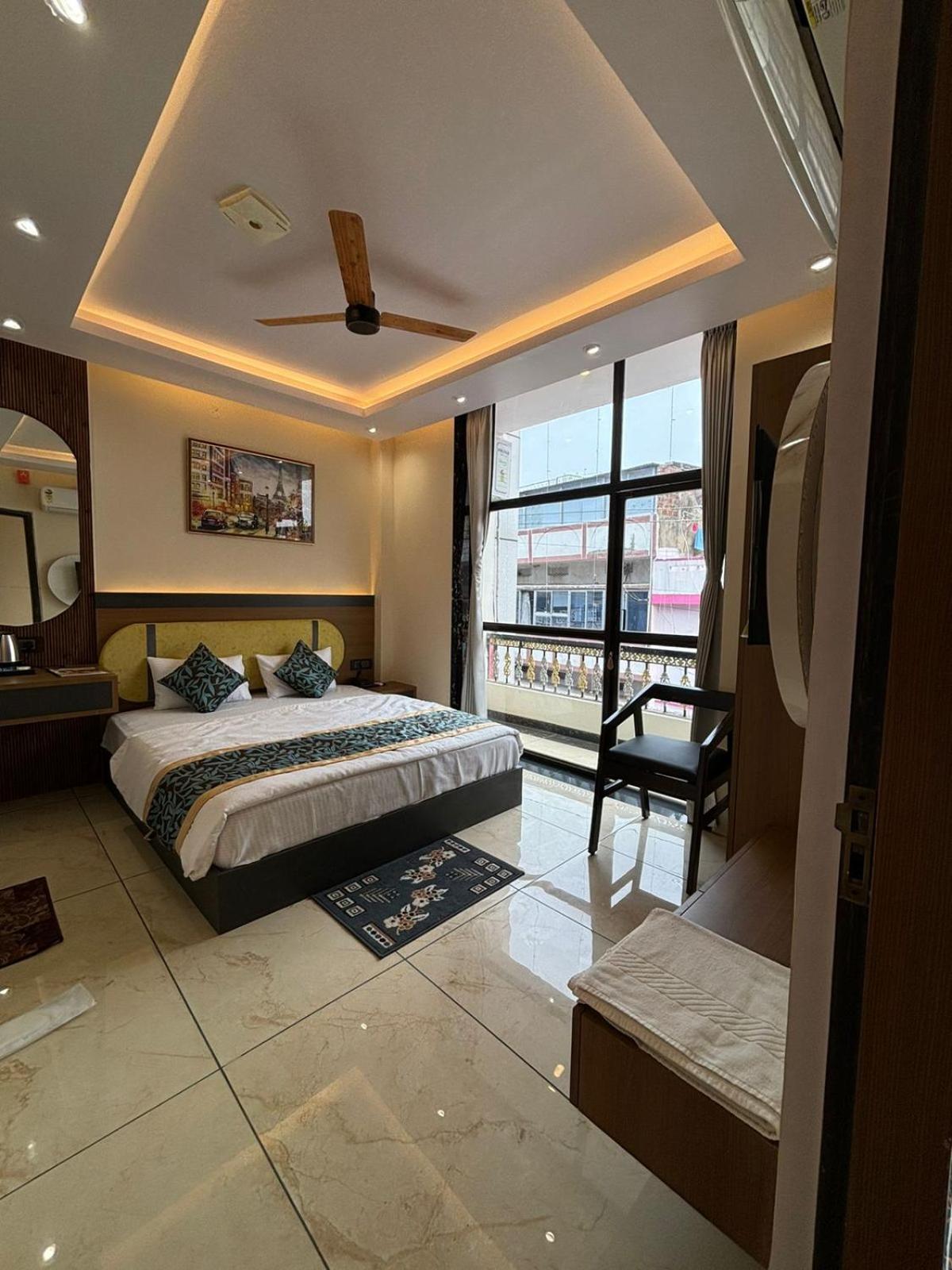 Hotel Shakuntla Palace - 400 Meters Away From Vishnu Pad Temple 7 Mins Walk Gaya Luaran gambar