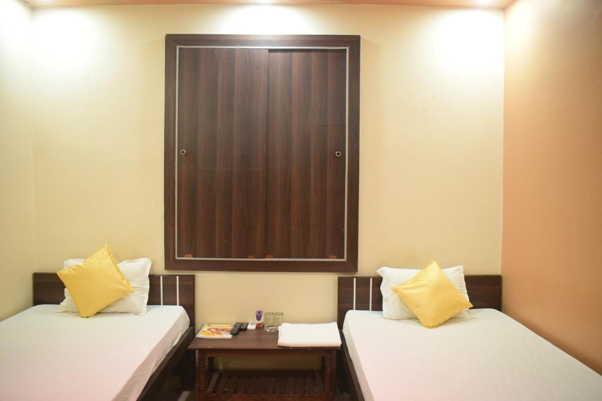 Hotel Shakuntla Palace - 400 Meters Away From Vishnu Pad Temple 7 Mins Walk Gaya Luaran gambar
